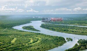 Sungai Terpanjang di Indonesia yang Bikin Melongo! Bukan Cuma Panjang, Tapi Penuh Misteri!